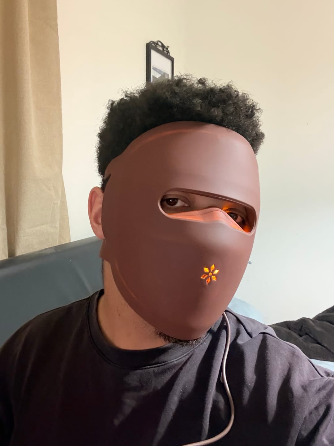 Customer photo review of STIMMAX Red Light Therapy Face Mask