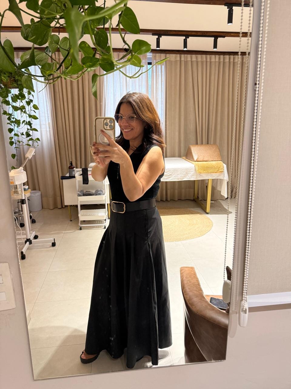 Customer photo review of Calça Aladim Em Cetim Com Cinto E Faixa, Preta