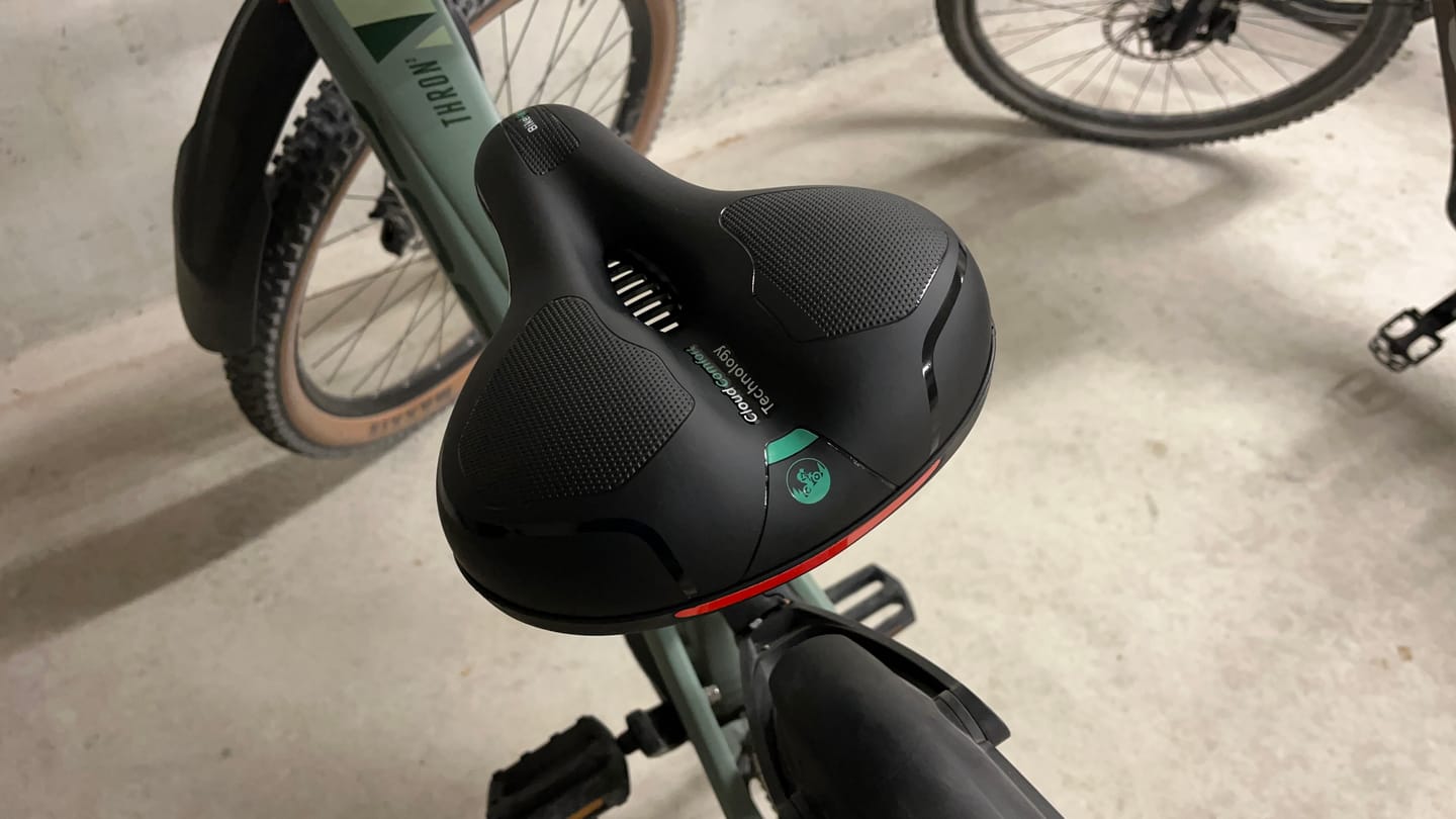 Customer photo review of CloudComfort Max