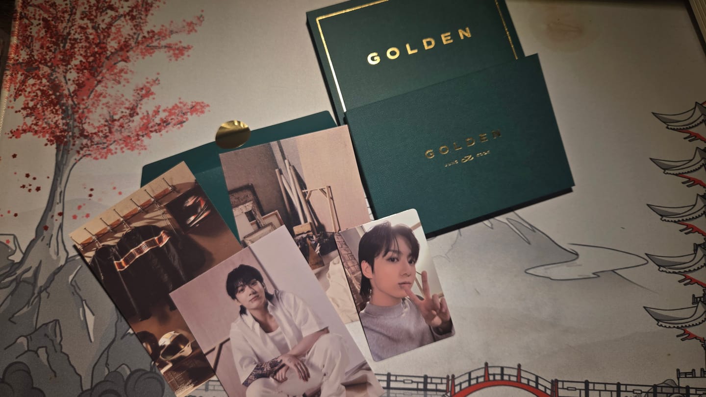 Customer photo review of BTS JUNGKOOK - GOLDEN 1ST SOLO ALBUM WEVERSE ALBUMS VER.