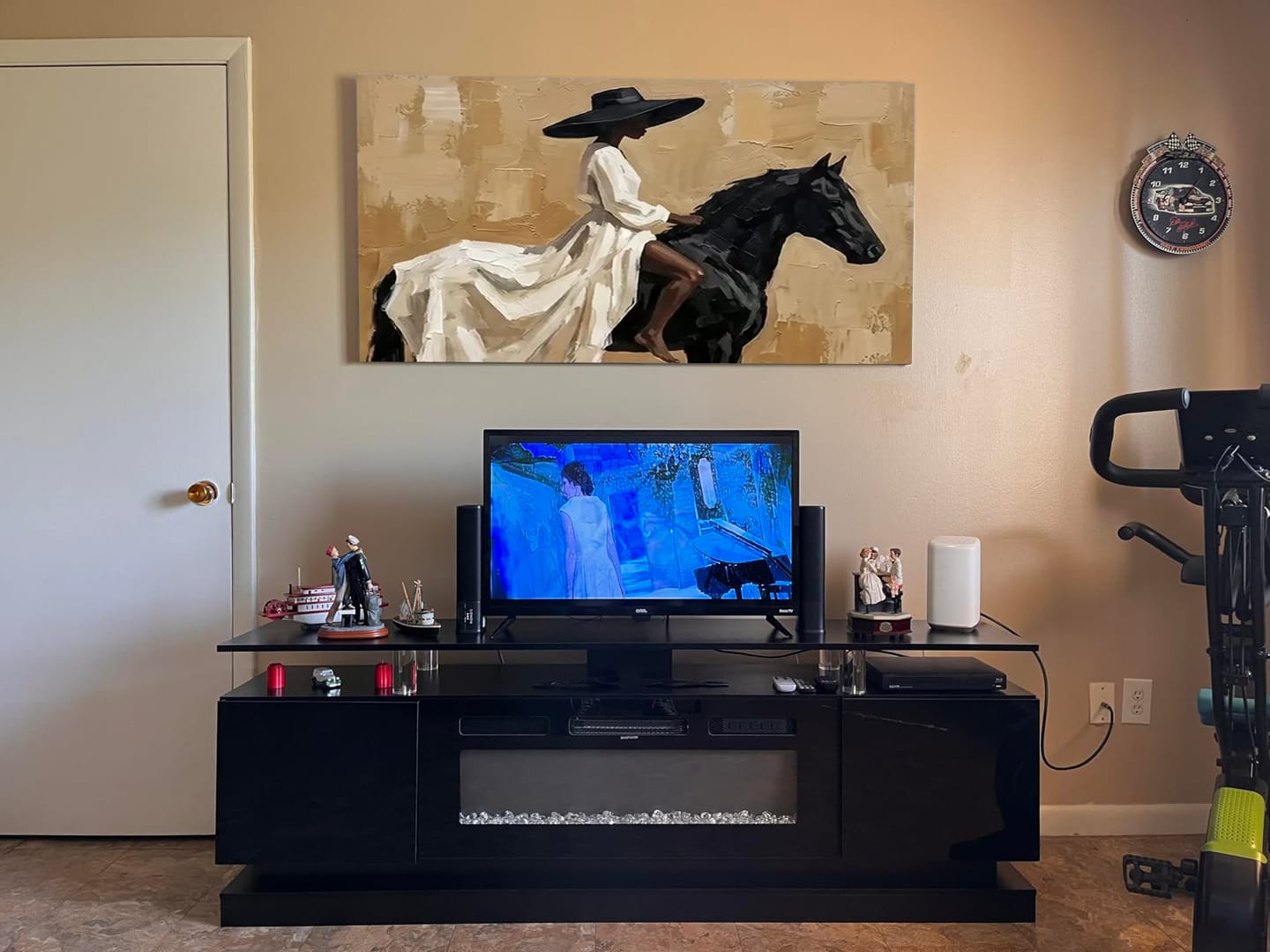 Customer photo review of Vintage Americana Art | Ivory Reins Drift #VA078