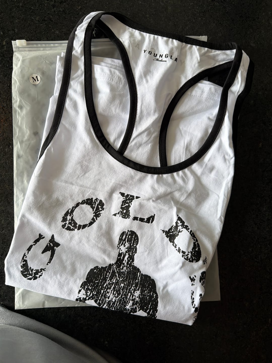Customer photo review of CAMISETA YOUNGLA GOLD’S GYM