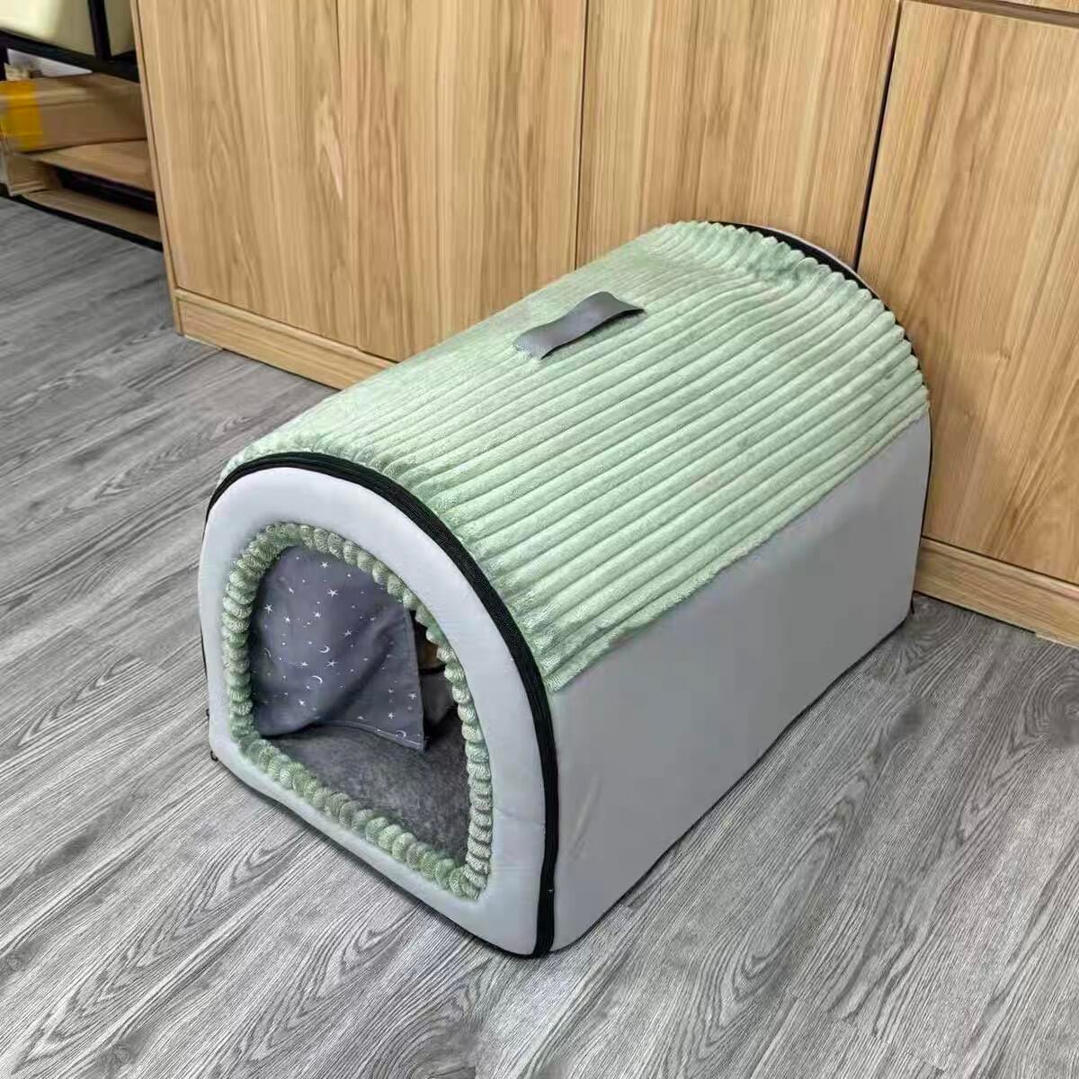 Customer photo review of Closed Cat House
