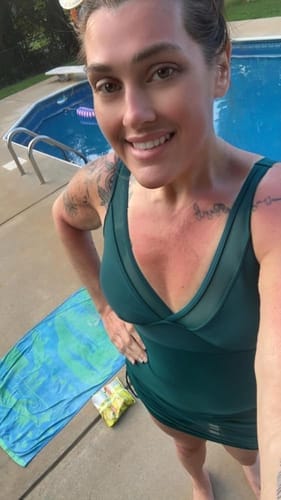 Customer photo review of Emoswim - Damen Badekleid Bauchweg Badeanzüge Schlankmachendes Transparentes Mesh Sarong-Wickelrock Bademode