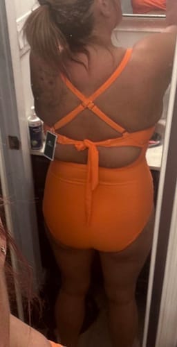 Customer photo review of Emoswim - Damen Badeanzüge Bauchweg Cut-Out High Waist Bademode Wickeloptik Rückenbindung