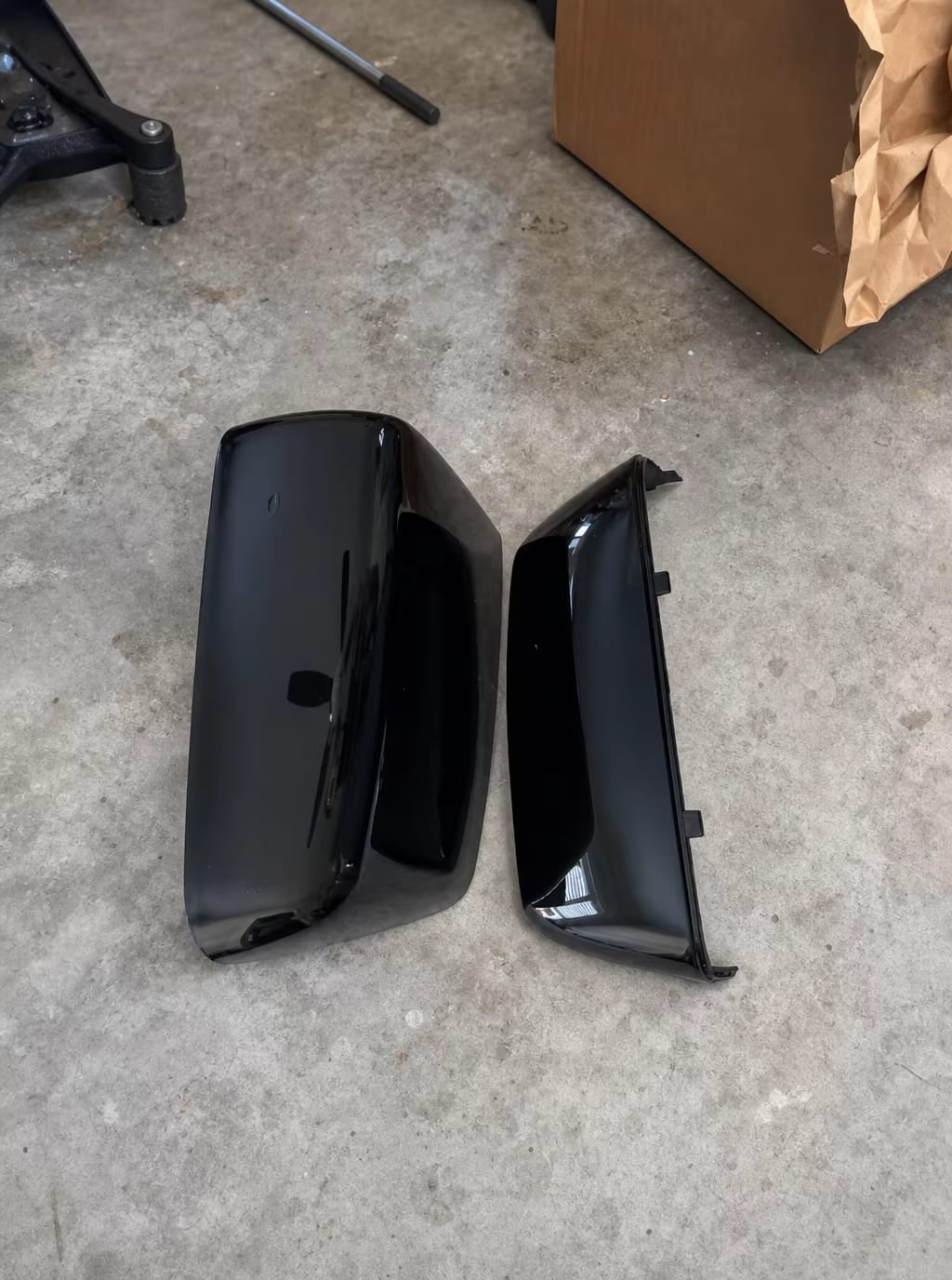 Customer photo review of Chrome Mirror Covers Fit for 2014-2019 Chevy Silverado GMC Sierra 2500HD 3500