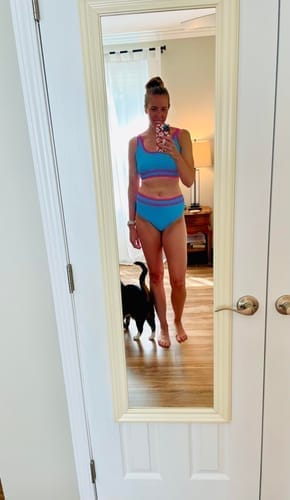 Customer photo review of Emoswim - Damen High Waist Bikini-Sets Sportliche Zweiteilige Badeanzüge Colorblock Cheeky High-Cut Bademode
