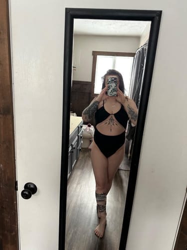 Customer photo review of Emoswim - Damen Badeanzug Cut-Out Bademode