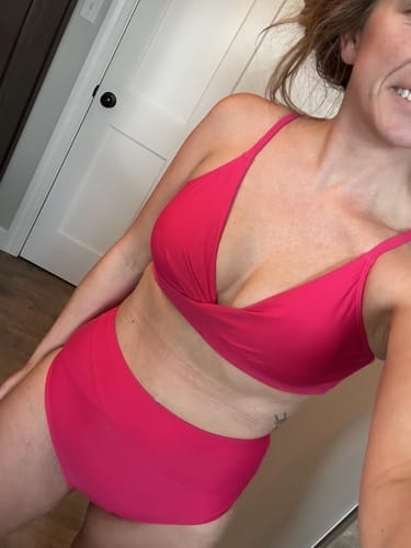 Customer photo review of Emoswim - V-Ausschnitt High Waist Bikini