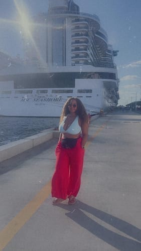 Customer photo review of Emoswim - High Waist Bauchweg Colorblock Bikini-Sets