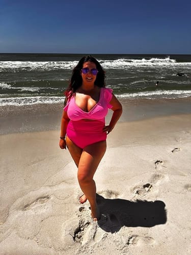 Customer photo review of Emoswim - Badeanzug mit Rüschenärmeln Cut-Out Gerafft