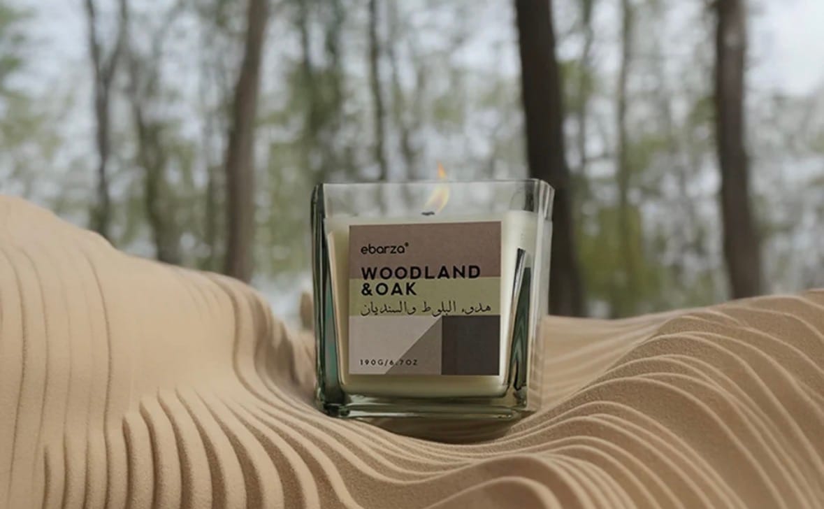 Customer photo review of WOODLAND & OAK - Stylish - Oud Wood 190g [ Scented Candle ] ebarza vipes  MS.QN2212