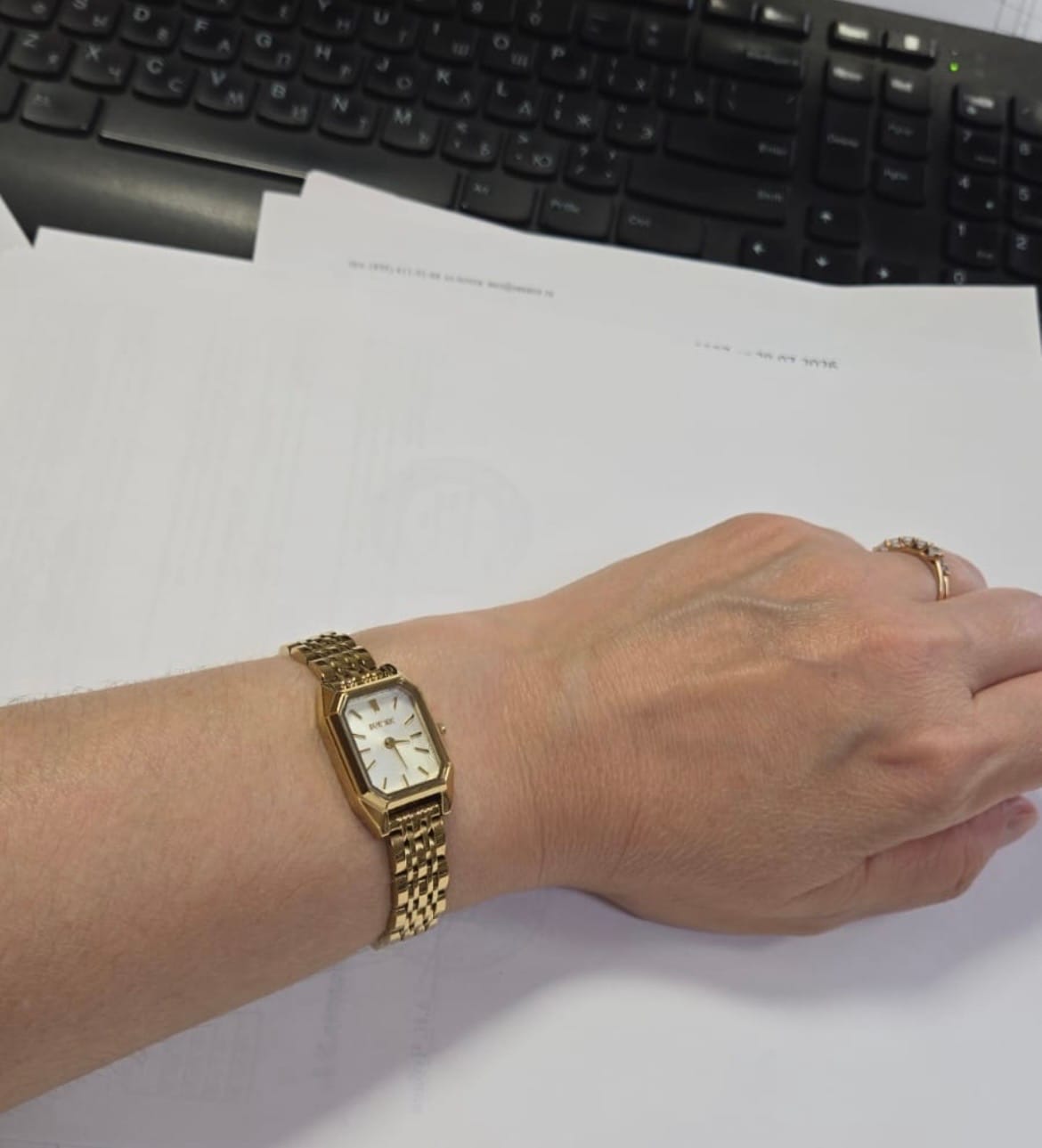 Customer photo review of Olivia Gold Black