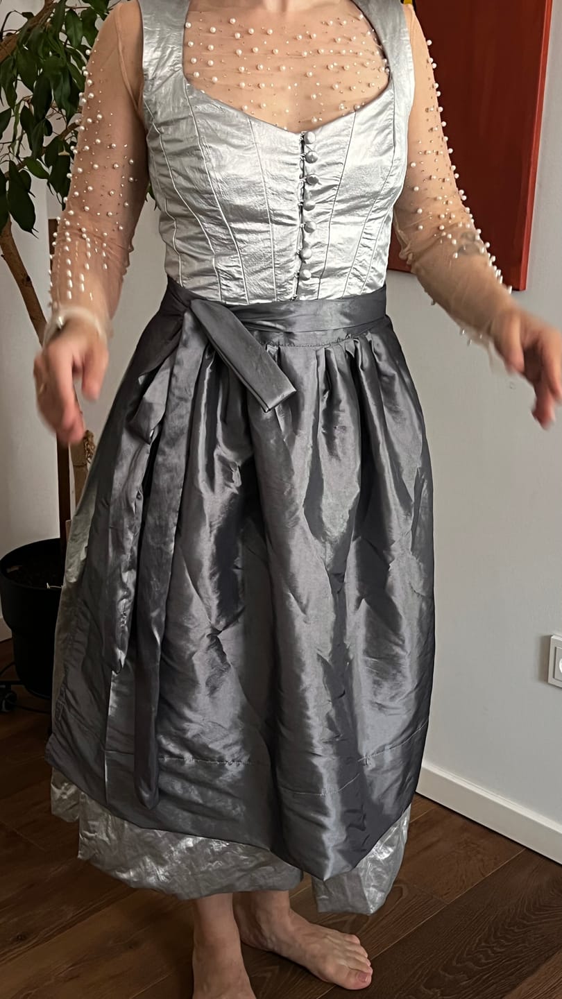 Customer photo review of PATTERN - Dirndl WANDA - THISISKACHI