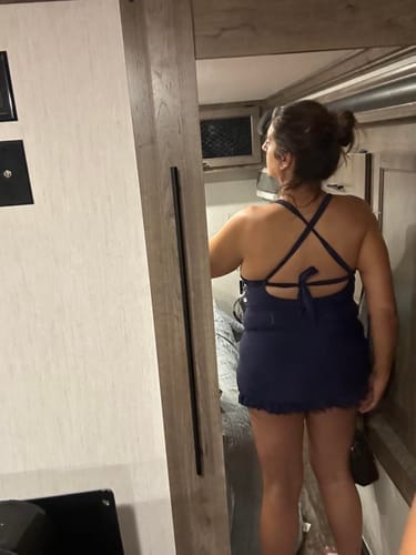 Customer photo review of Emoswim - Tiefer V-Ausschnitt Cross-Back Geraffter Badeanzug