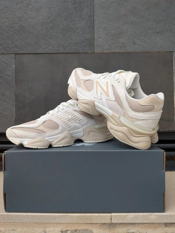 Customer photo review of New Balance 9060