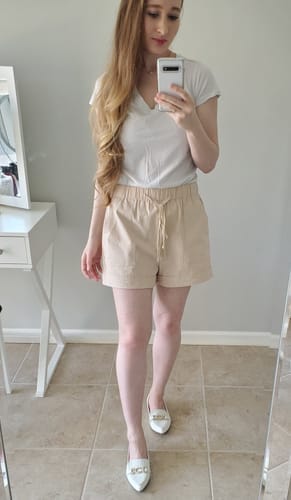 Customer photo review of Emoswim - Damen Shorts mit Kordelzug Sommer Elastischer Bund Casual Leichtgewichtig mit Taschen