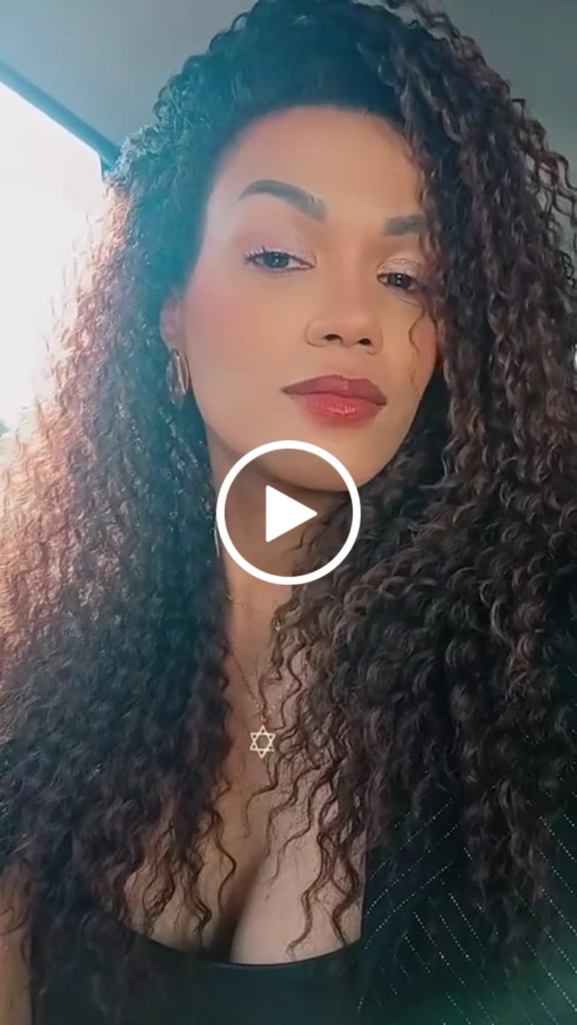 Customer video review of Freetress Equal Drawstring Fullcap Half Wig - MILAN GIRL
