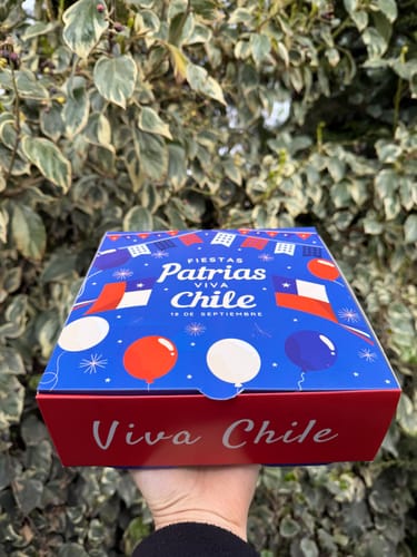 Customer photo review of Caja Dieciochera 20x20x7 modelo Vitto 10 Unidades