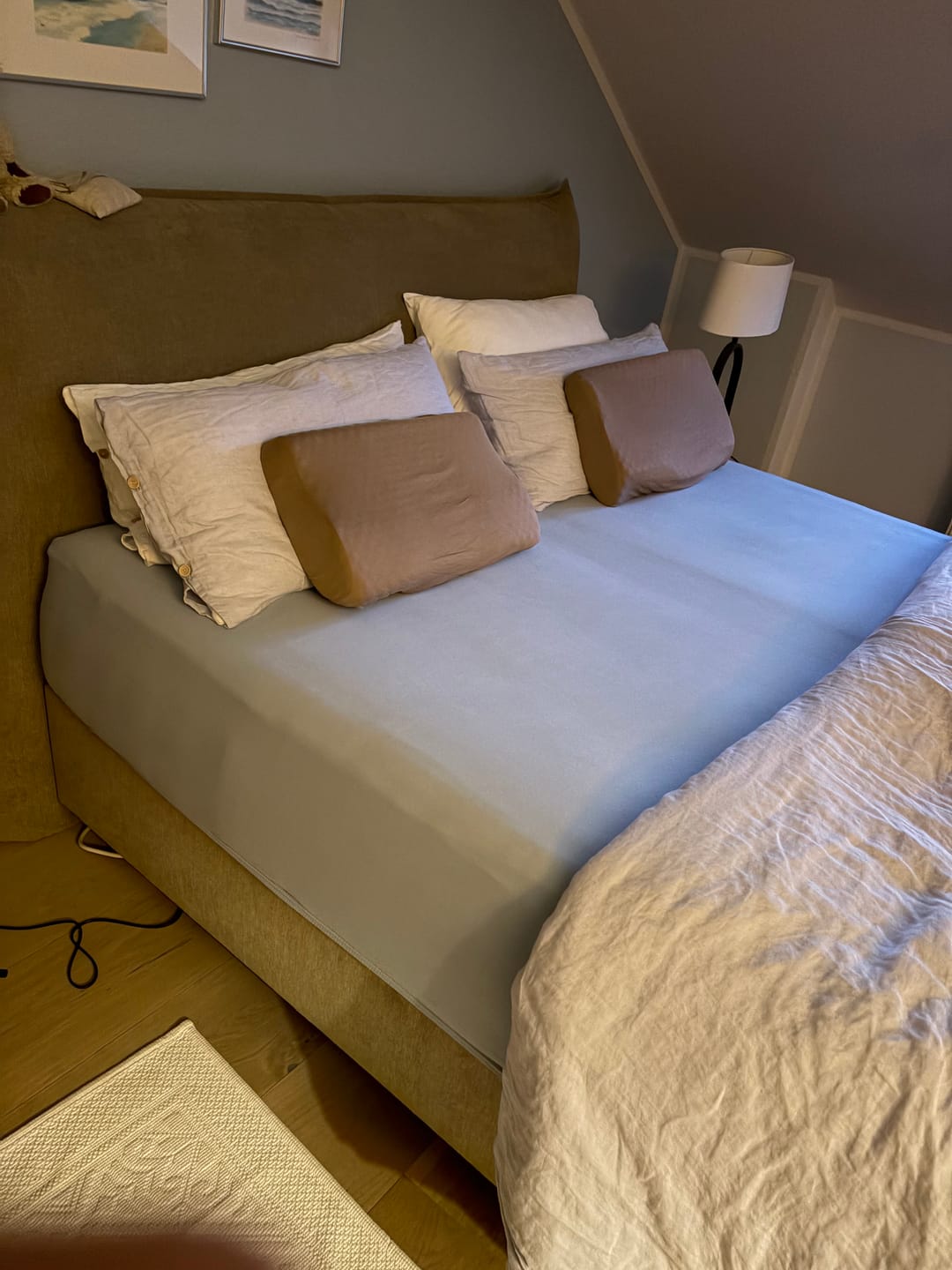 Customer photo review of Premium Spannbettlaken für Boxspringbetten, Wasserbetten & 20-40 cm hohe Matratzen