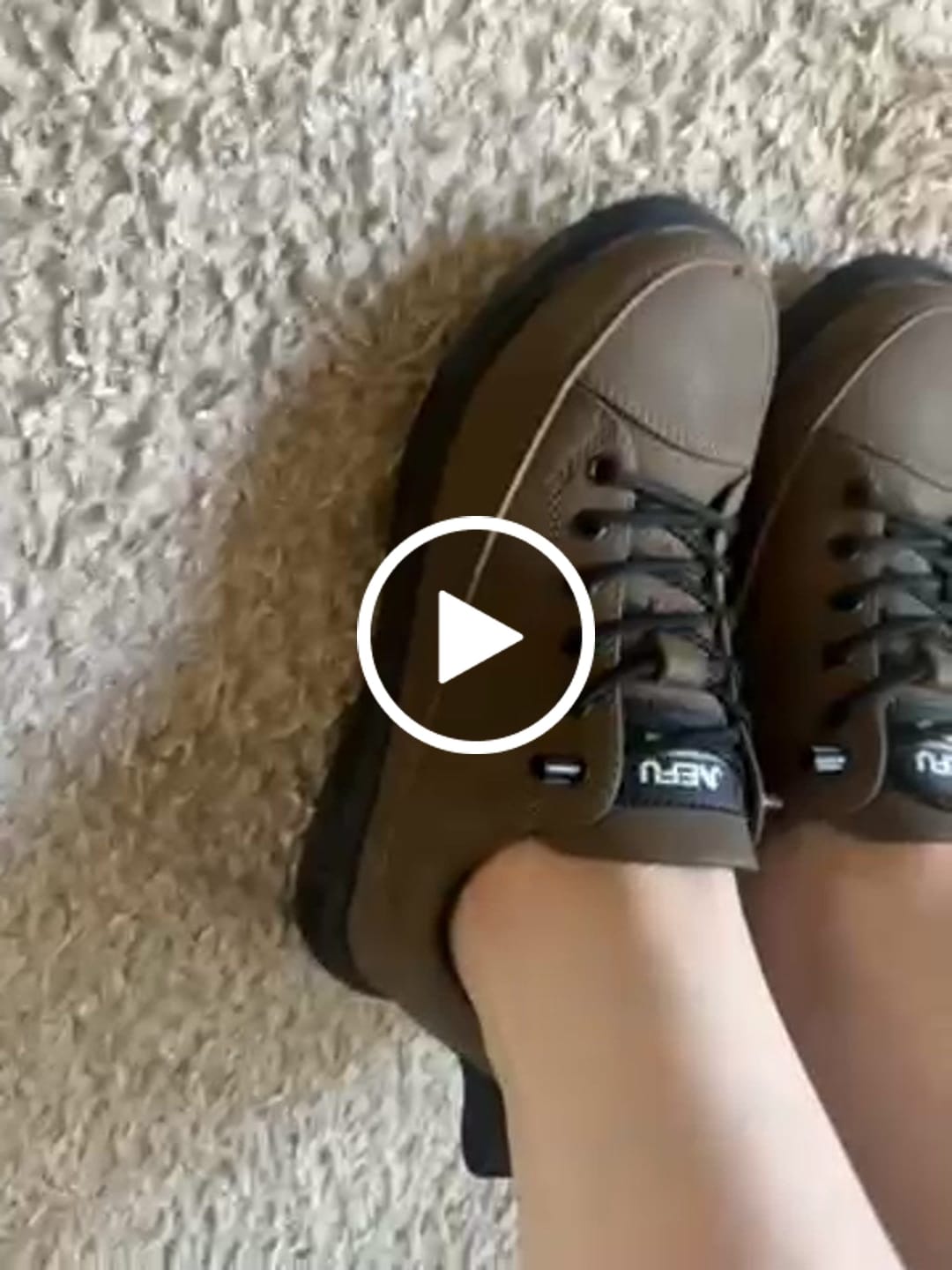 Customer video review of Chaussures de Travail Imperméables en Acier Sans Lacets 🥾💧