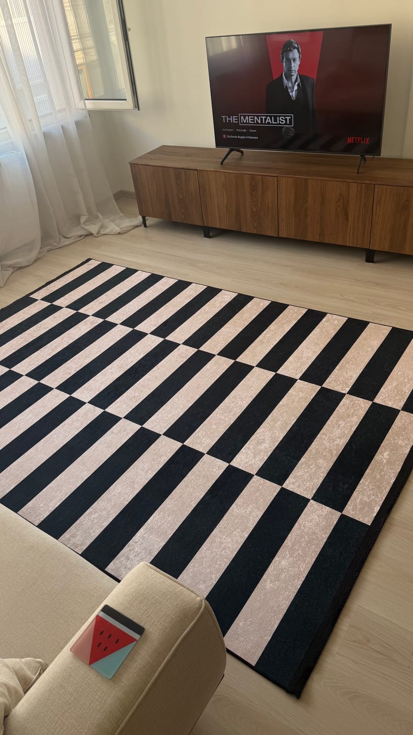 Customer photo review of Modern 009