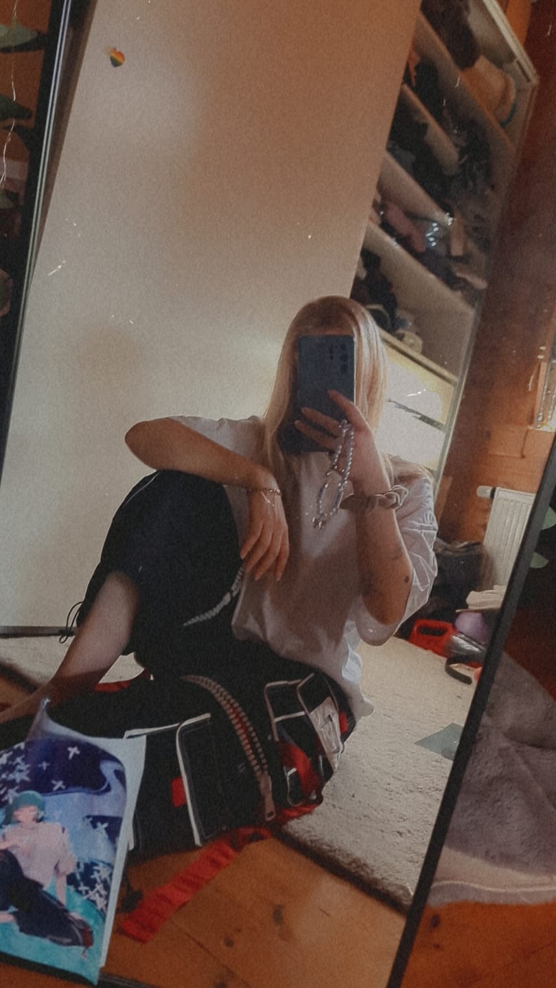 Customer photo review of Spirit Cargos Preorder (Windbreaker)