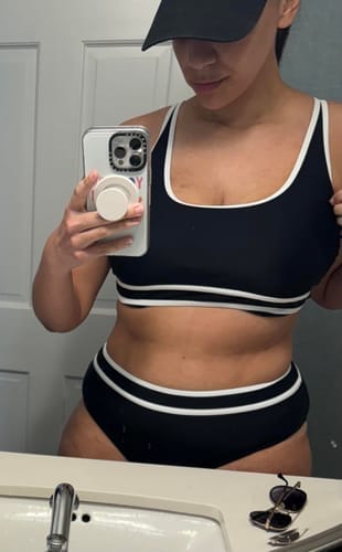 Customer photo review of Emoswim - Damen High Waist Bikini-Sets Sportliche Zweiteilige Badeanzüge Colorblock Cheeky High-Cut Bademode