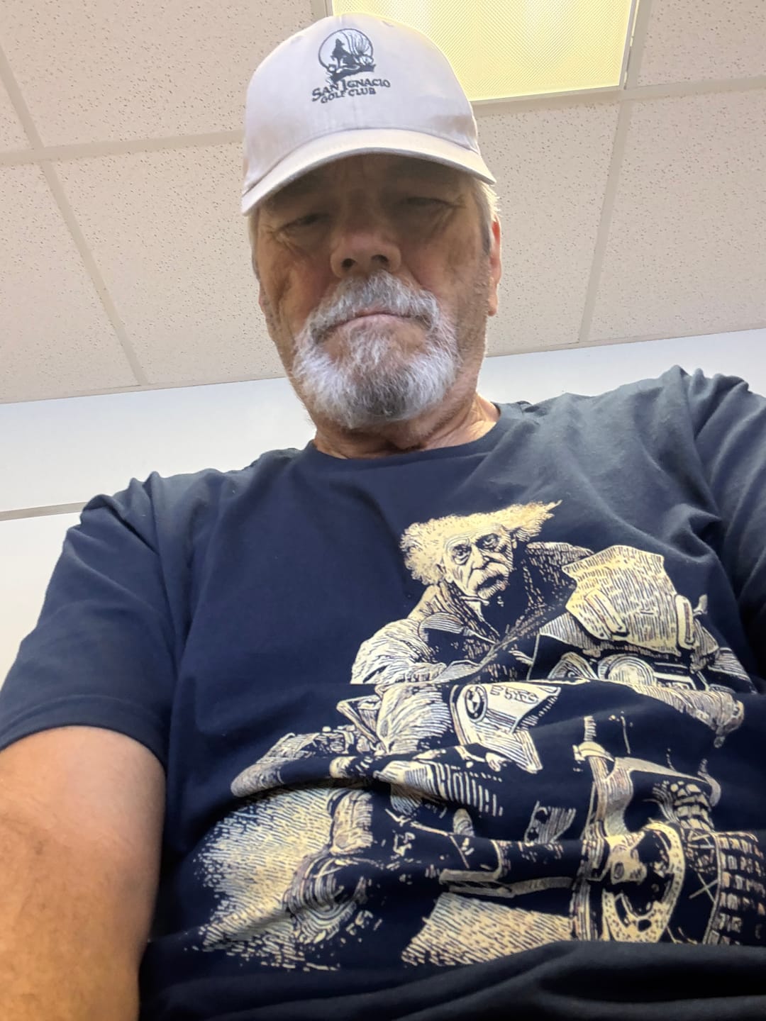 Customer photo review of Albert Adventure 22 T-Shirt US