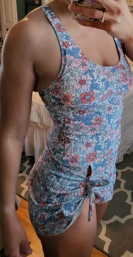 Customer photo review of Emoswim - Badekleid Badeanzüge für Damen Bauchweg Badekleider Rock Bademode