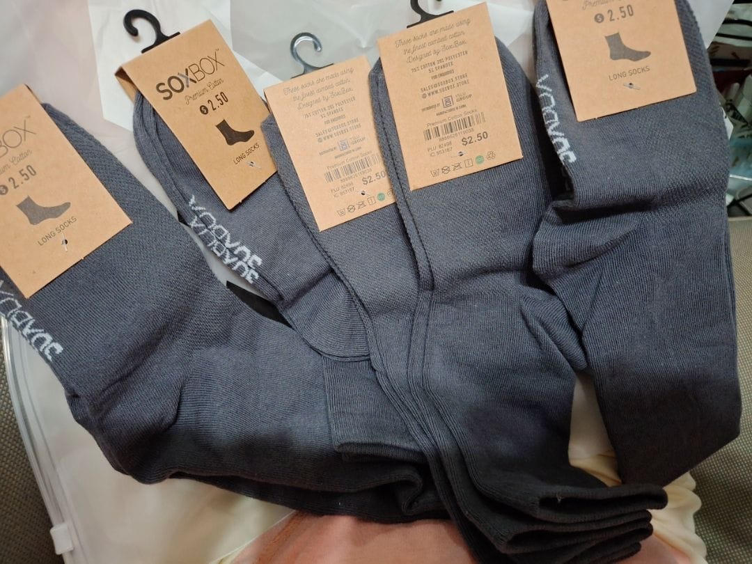 Customer photo review of [5 Pairs] Long Cotton Socks