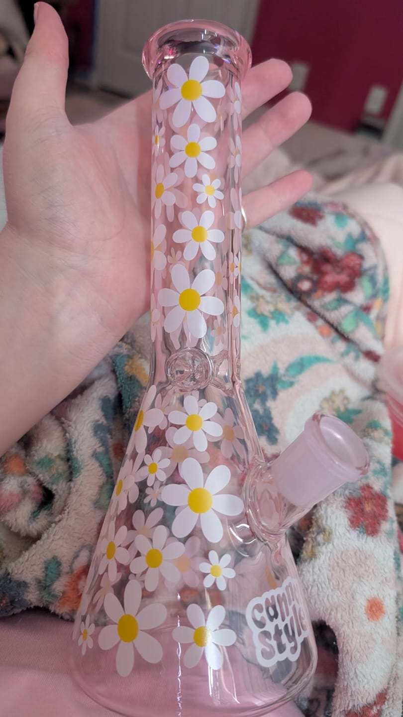 Customer photo review of RETRO DAISY BONG 10"