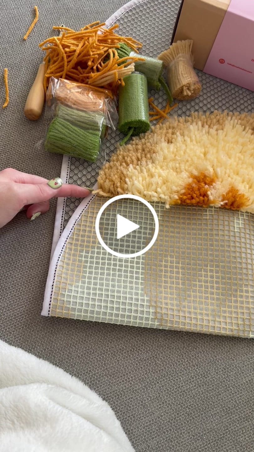 Customer video review of AMSTERDAM TULIP FEVER - XL Rug Making Kit