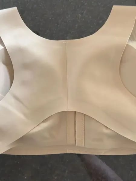 Customer photo review of חזיית גב זקוף - BraShaper