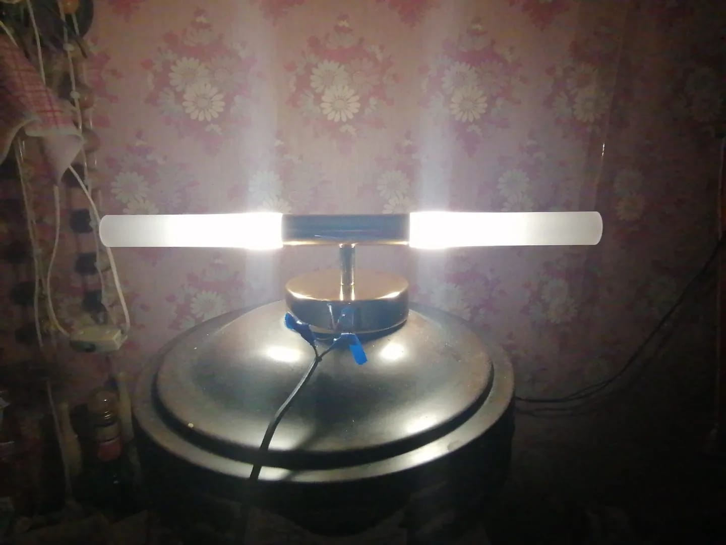 Customer photo review of Gold Wall Light for Living Room, Frosted Acrylic Shade, 40 cm