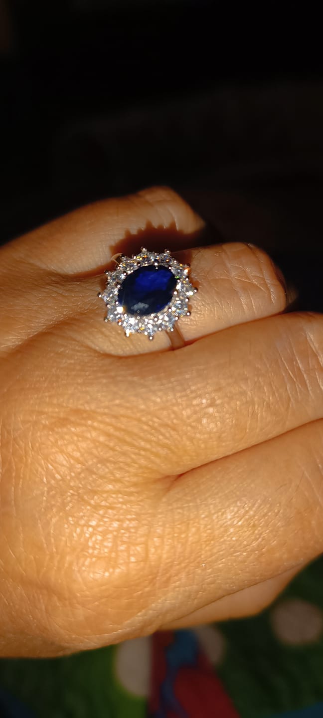 Customer photo review of Anillo Circonitas Preciosas