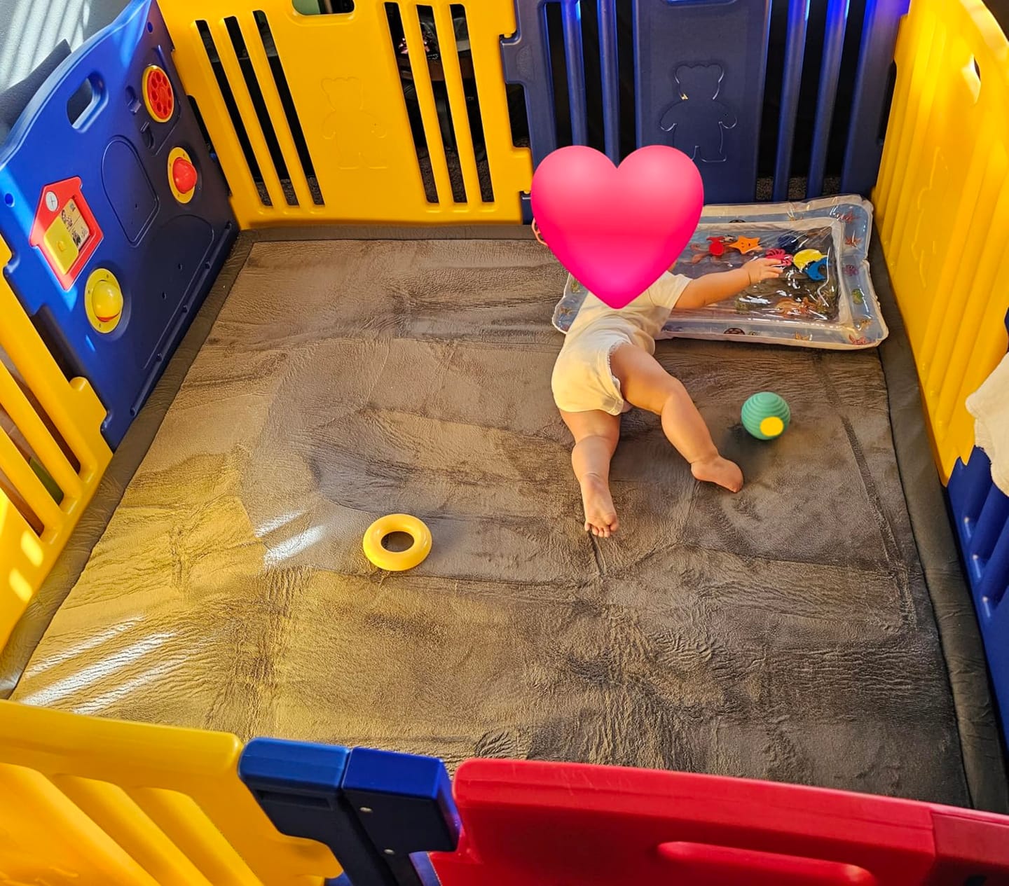 Customer photo review of Huggello™ - Alfombra de Juego Antigolpes