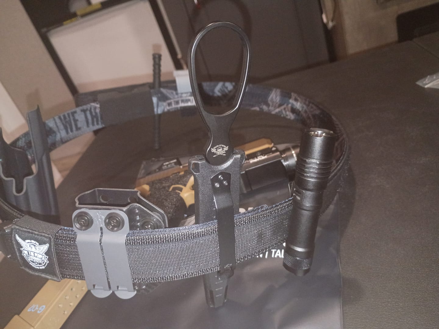 Customer photo review of D2 DAGGER - Black
