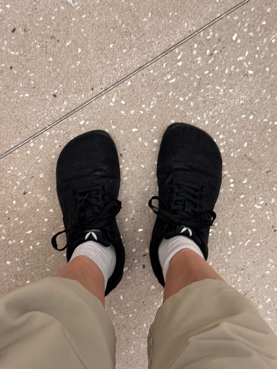 Customer photo review of Vaistoa Huoleton | Barefoot Hemp Sneakers