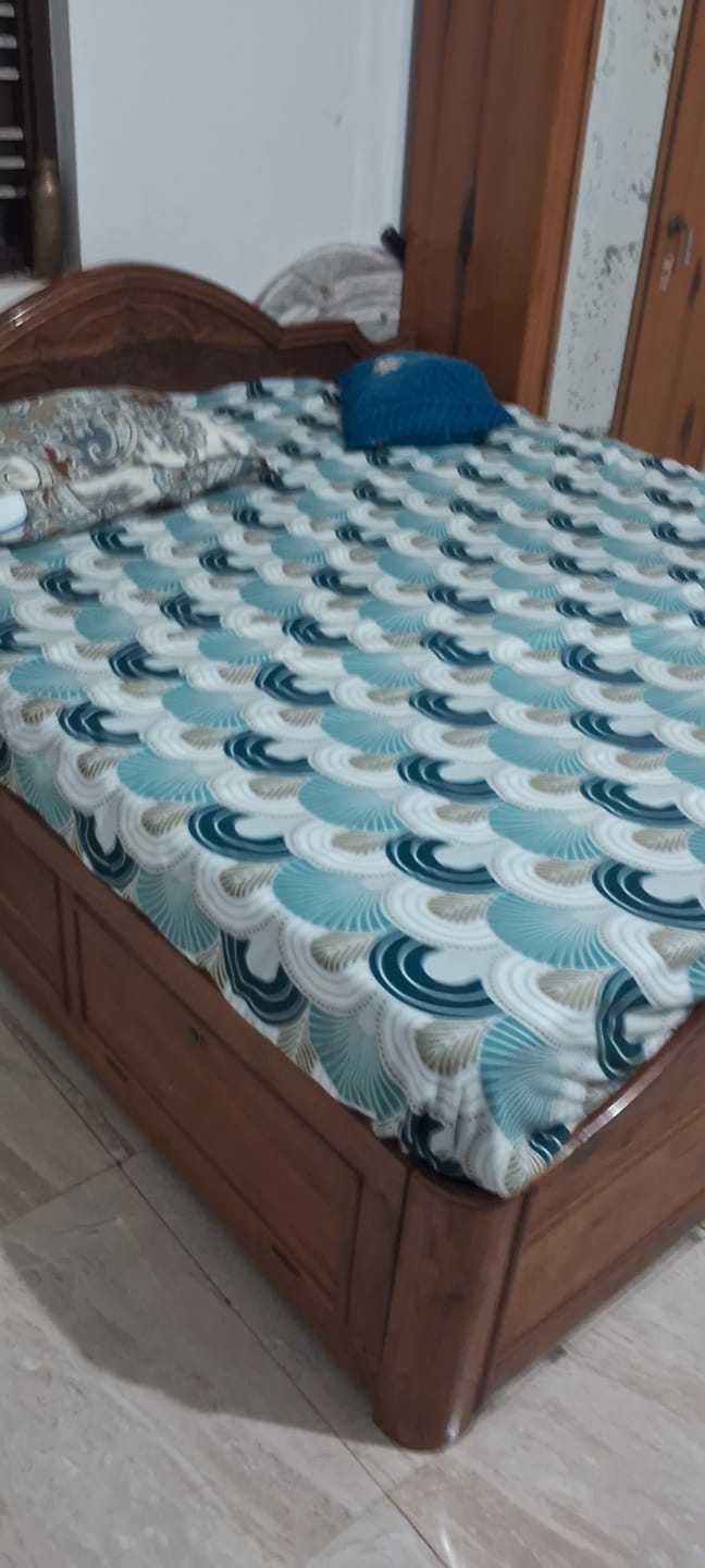 Customer photo review of Flo Adjustable Pillow (Fibre)