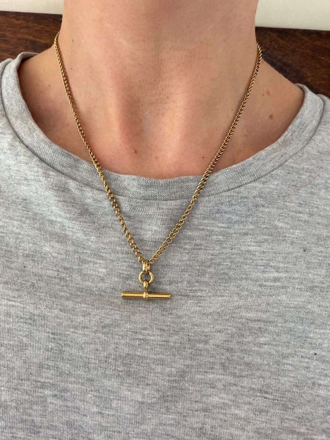 Customer photo review of The Piha T-Bar Necklace - Skinny Curb
