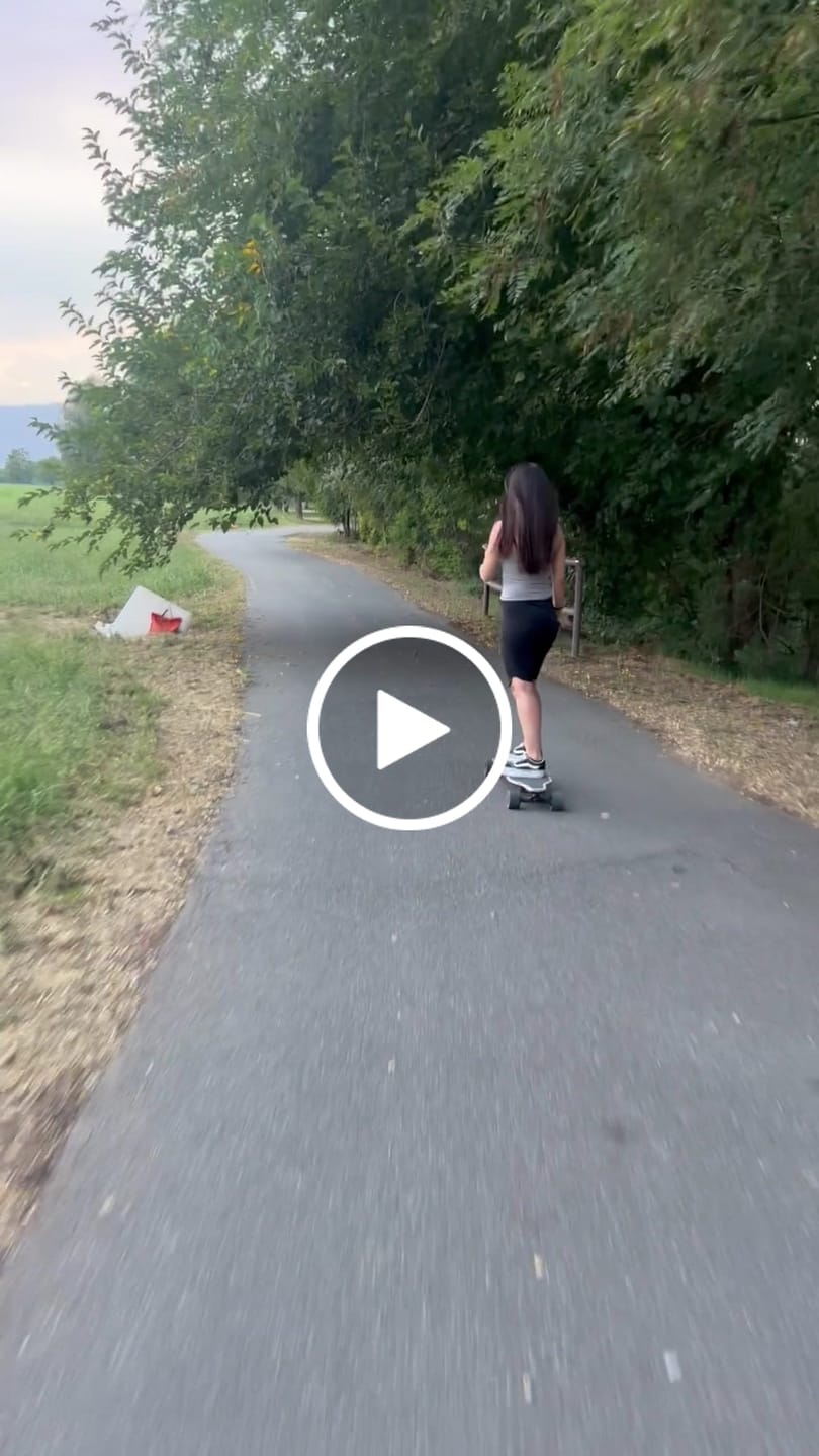 Customer video review of Backfire G2 Black & G2Z Electric Skateboard with R5s Remote