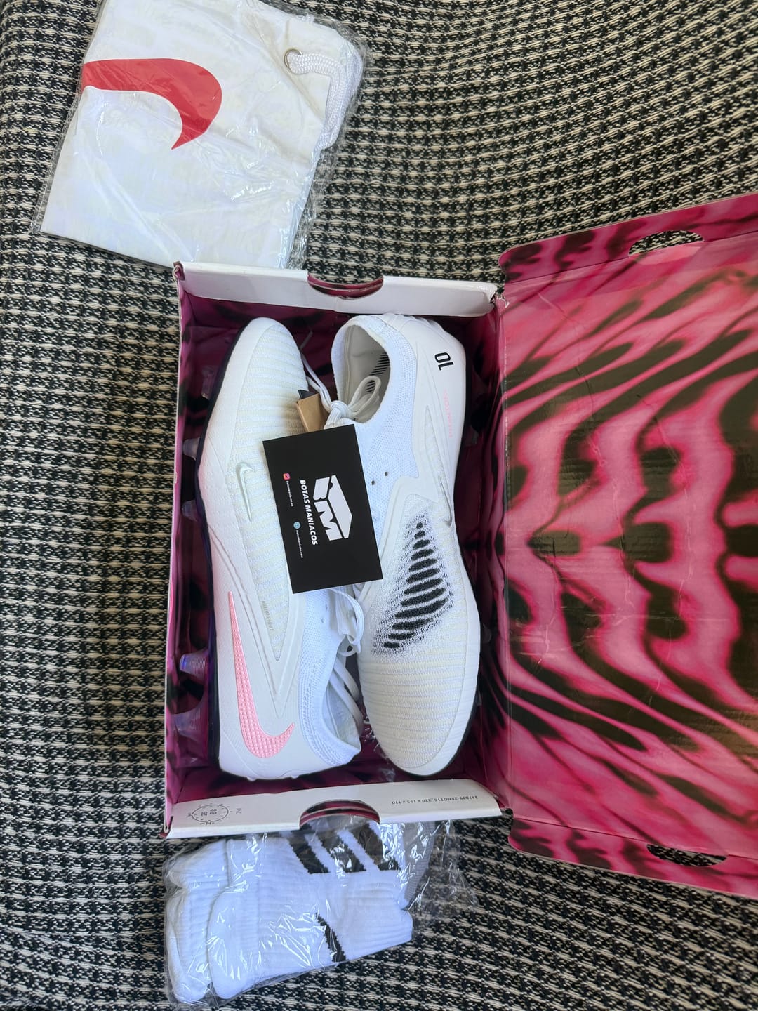 Customer photo review of Nike Phantom 6 Low Elite FG