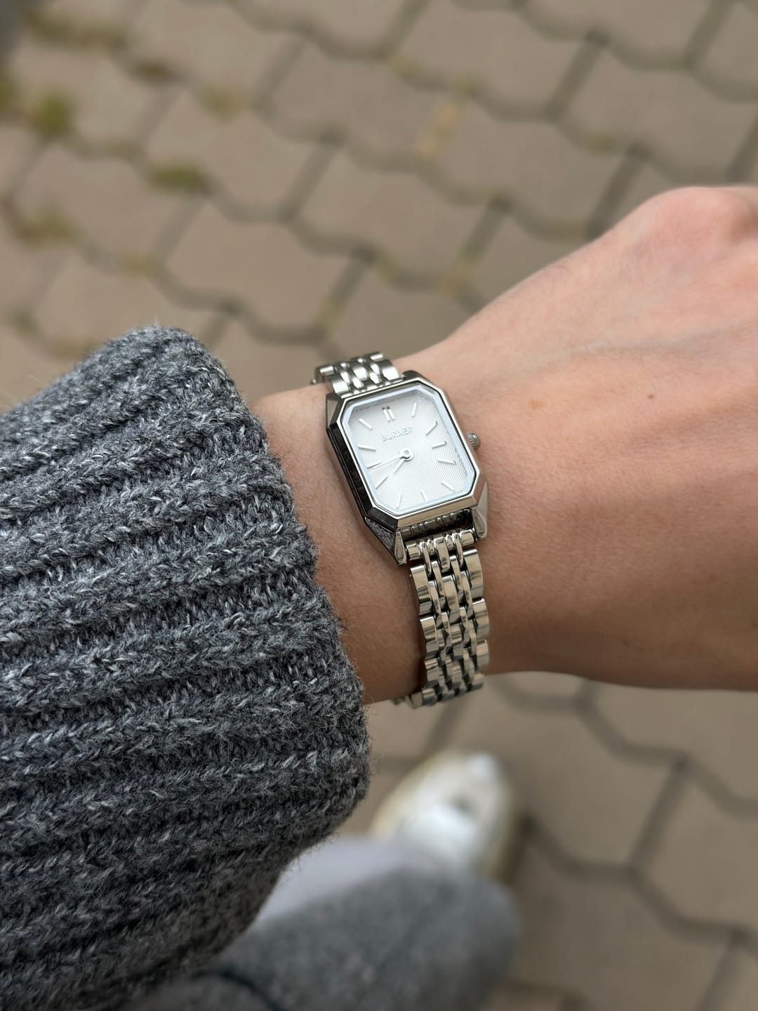 Customer photo review of Isabell Petite Silver