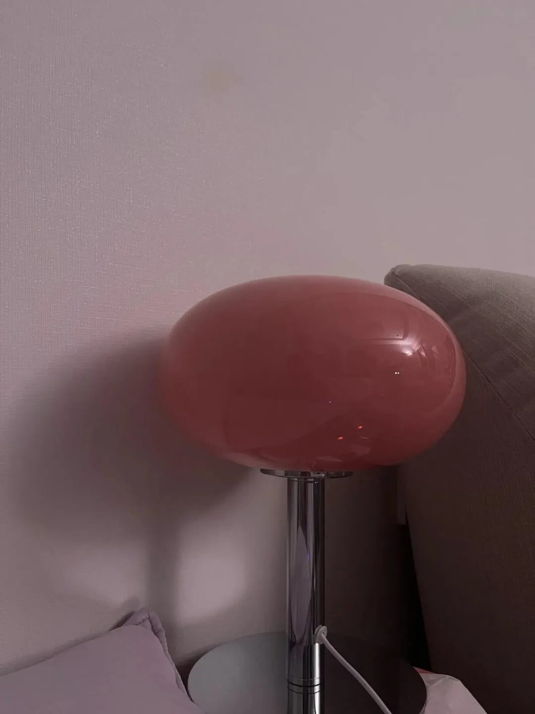 Customer photo review of Pink Glass Table Lamp for Bedside, Iron Base, 22 × 29 cm