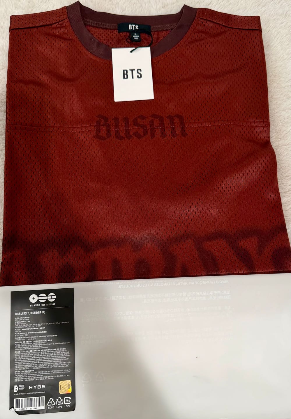 Customer photo review of BTS - ARIRANG WORLD TOUR OFFICIAL COMMEMORATIVE MD TOUR JERSEY BUSAN