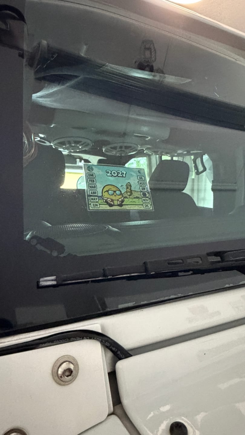 Customer photo review of Turisteando el Viejo San Juan - Marbete Sticker