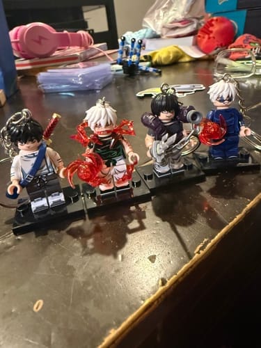 Customer photo review of JUJUTSU SORCERERS MINI FIGURES