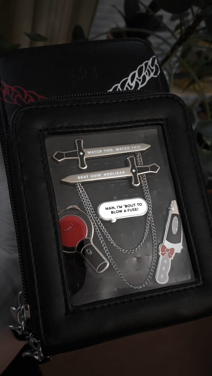 Customer photo review of Hooligan Collar Pin Set (Removable Chains)