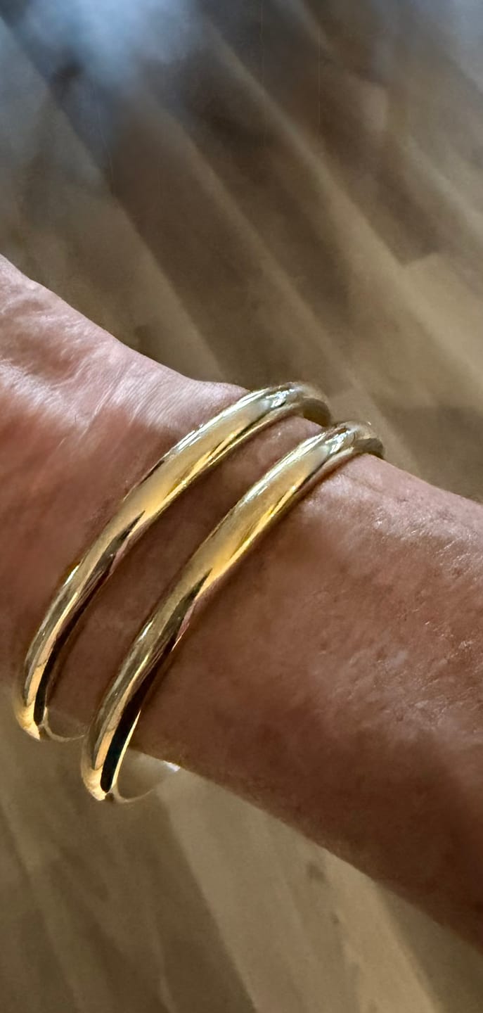 Customer photo review of Classic Chunky Gold Bangle